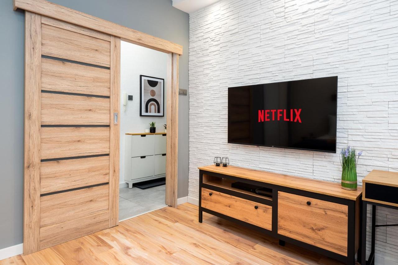 Apartament Kairos - - Darmowy Parking, Scisle Centrum Katowice
